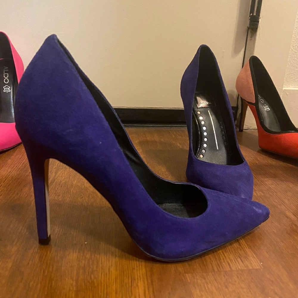 Dolce Vita Beautiful Blue Violet suede pumps